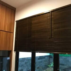 Wooden Blinds Untuk Jendela Pintu Teras Rumah SHARPPOINT & ONNA